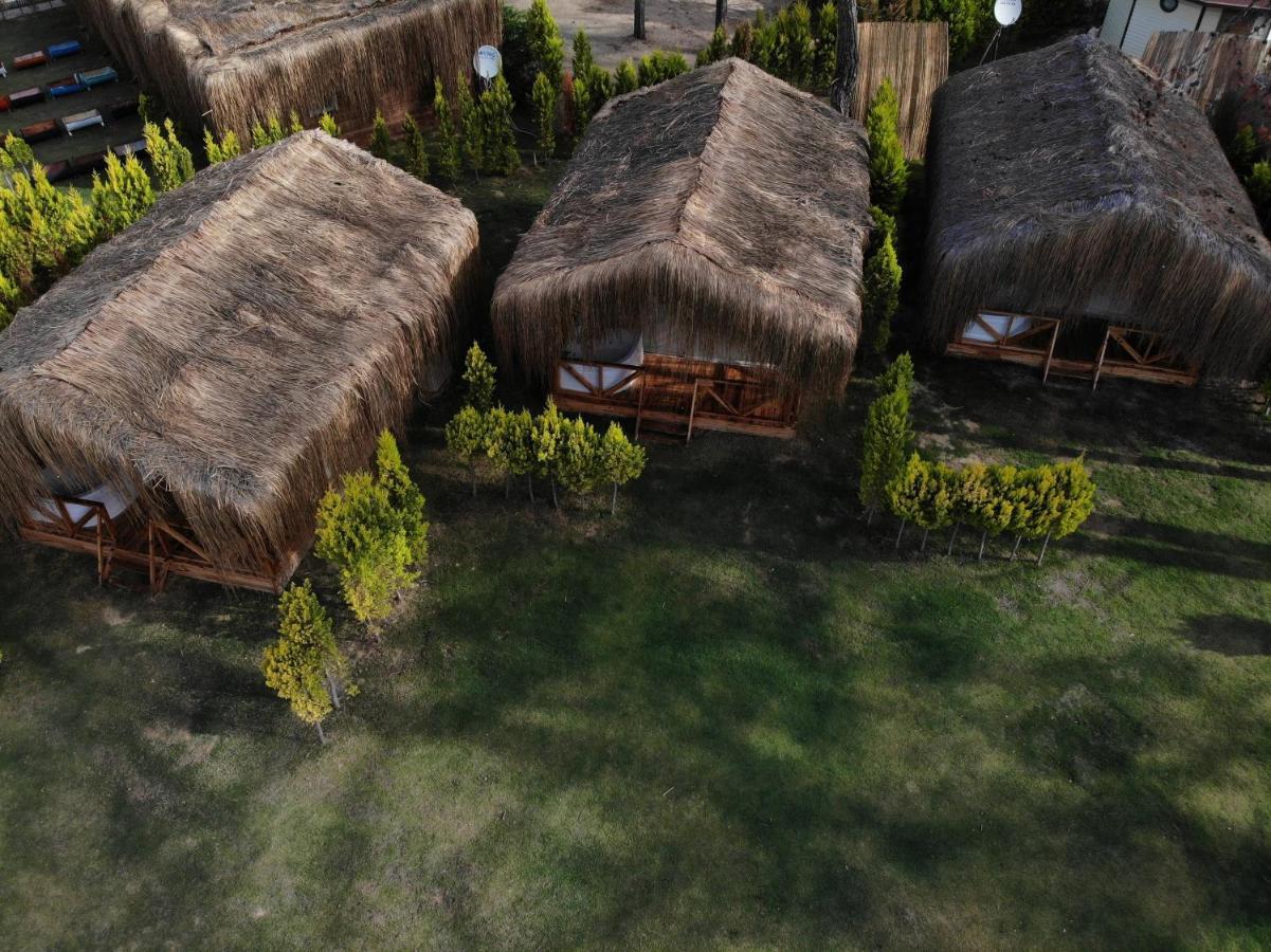 אולודניץ Green Pine Bungalows & Beach Luxury Concept מראה חיצוני תמונה