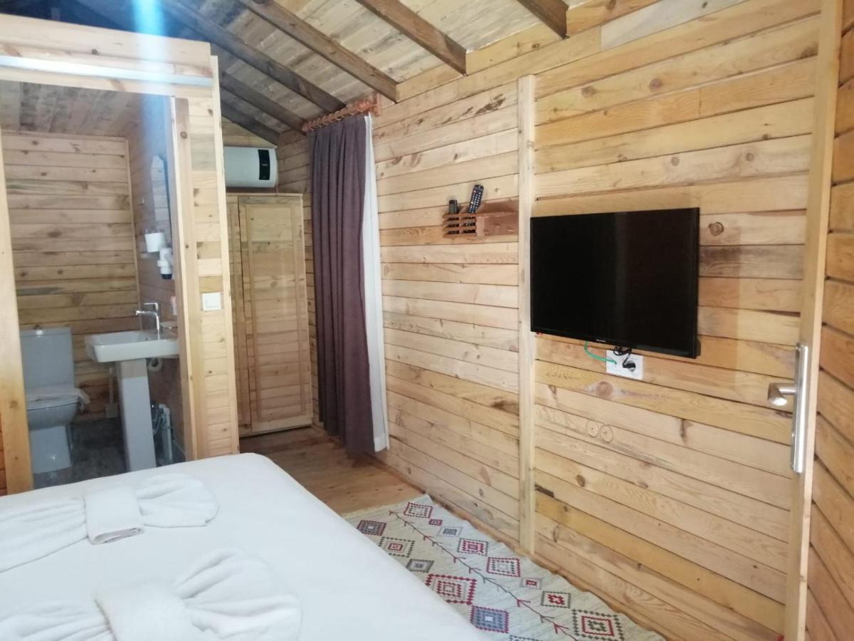 אולודניץ Green Pine Bungalows & Beach Luxury Concept מראה חיצוני תמונה