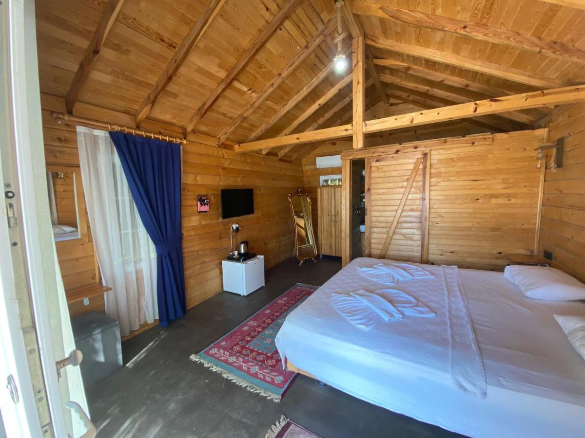 אולודניץ Green Pine Bungalows & Beach Luxury Concept מראה חיצוני תמונה