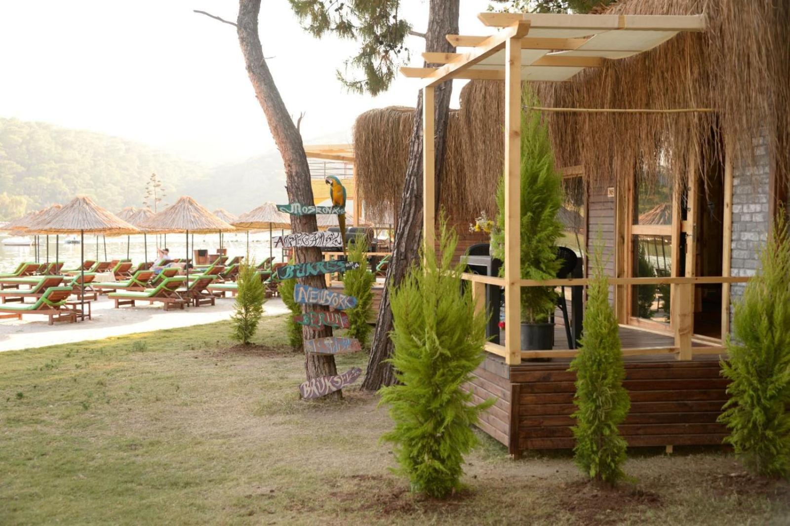 אולודניץ Green Pine Bungalows & Beach Luxury Concept מראה חיצוני תמונה